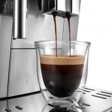 德龍（Delonghi）咖啡機 意式全自動 歐洲原裝進口 LCD液晶觸控中文面板 一鍵式制作多達8種 ECAM510.55